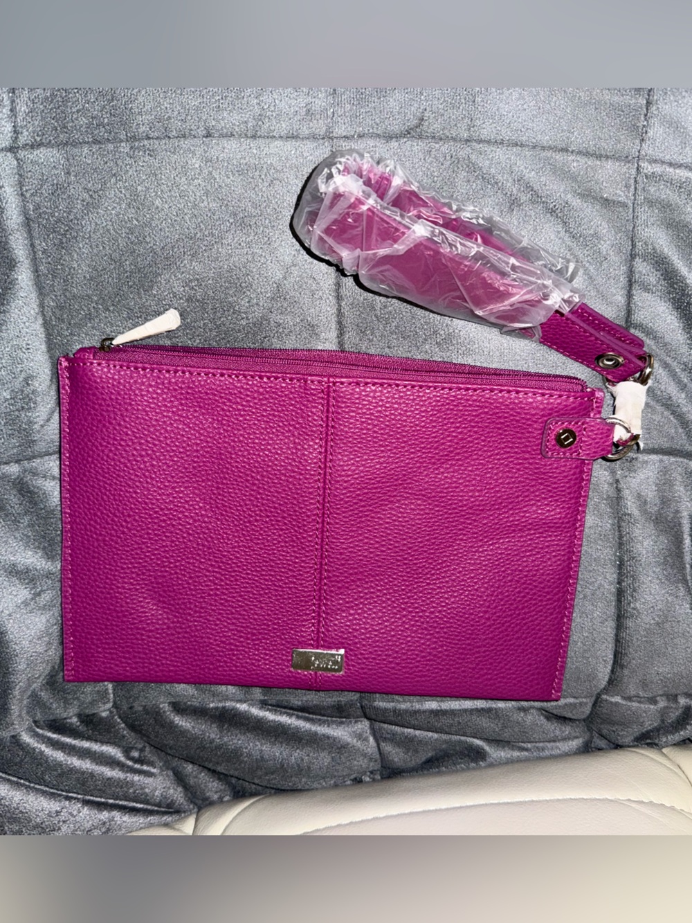 thirty-one Magenta Pebbled Wristlet Clutch with Detachable Strap